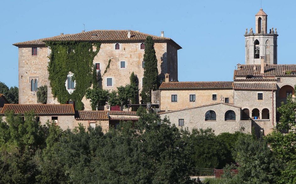 Castell de Rocabertí, Spain